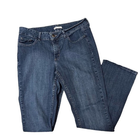 Lee Riders Womens Mid-Rise Bootcut Jeans Size 14‎ L Medium Blue Wash Like New - Picture 1 of 9